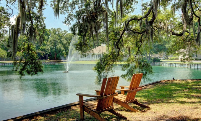 Demere Park Condo | 2 Bedroom, beautifully decorated condo, St. Simons Island, heated pool