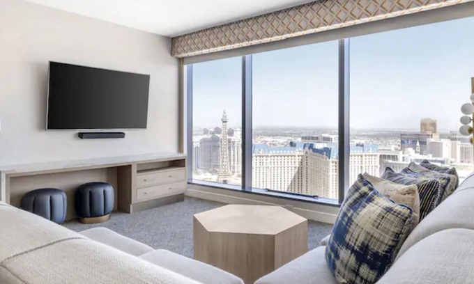 Las Vegas Condo | 2 Bedroom Condo, Full Kitchen, Sleeps 6, Elara Resort, Las Vegas!