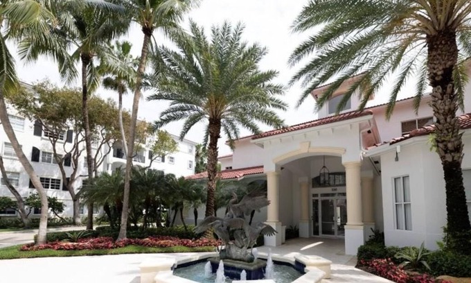 Aventura Condo | 2-bedroom condo in beautiful Aventura with AC, Swimmimg pool and fitness room