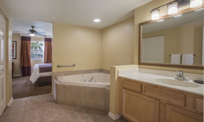 Survey Creek Condo | 2 Bedroom Condo, Kitchen, Sleeps 8, at Pompano Beach, Wyndham Palm-Aire Resort!
