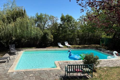 Caylus House | 2 Bedroom Cottage - Sleeps 6 - Pool - Garden
