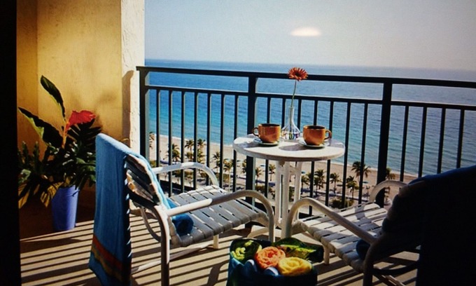 East Fort Lauderdale Resort | 2 bedroom Marriott's BeachPlace Towers - March 15-22. Beautiful Resort