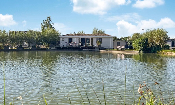 Molenschot House | 2 bedroom nice home in Molenschot