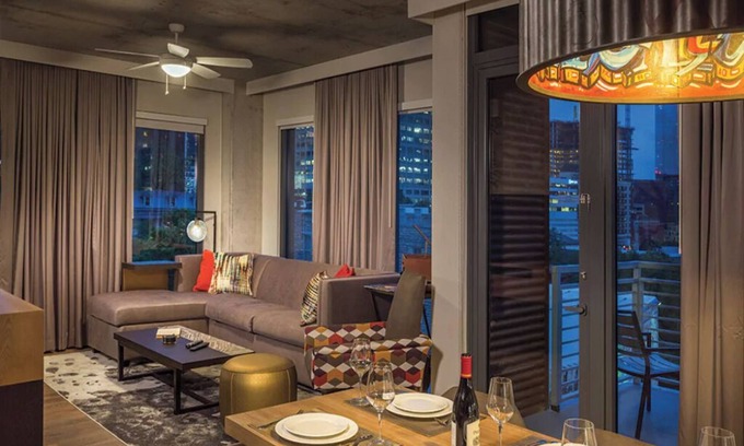 Civic District Condo | 2 Bedroom Presidential Suite w/Full Kitchen in Austin!