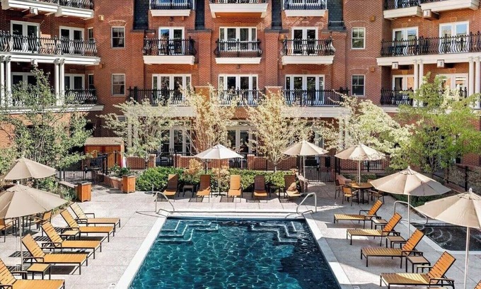 Aspen Resort | 2-bedroom resort in beautiful Aspen with full kitchen, WiFi, fitness room, AC