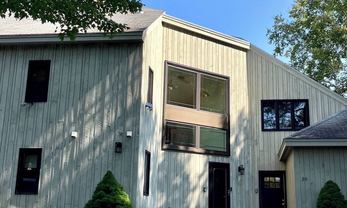 Waterville Valley Apartment | 2 Bedroom Sleeps 6, Walk to Town Sq. Pet Friendly