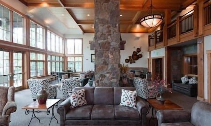 Four O'Clock Resort | 2 Bedroom Suite Grand Timber Lodge Resort & Spa