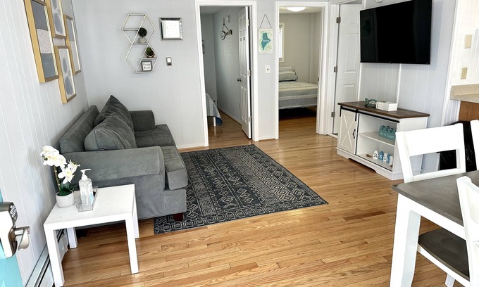 Old Orchard Beach Condo | 2 BR condo. 1 min walk to the beach (#105)