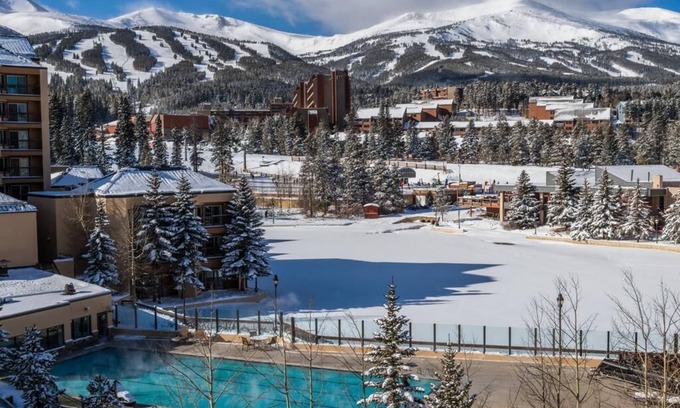 Peak 9 Resort | 2 BR Hyatt Residence Club Main Street Station Direct Mountain View