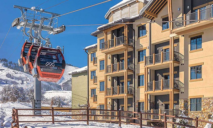 Park City Villa | 2 BR Villa - Family Friendly Resort - Ski-in-Ski-out - Sleeps 8!
