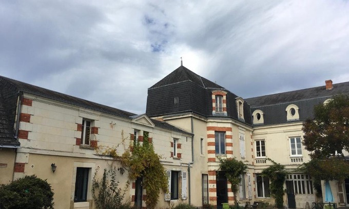 La Fleche Bed & Breakfast | 2 Chambres dans hôtel particulier proche ZOO plein centre La Fleche