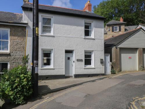 Mousehole House | 2 Chapel Place