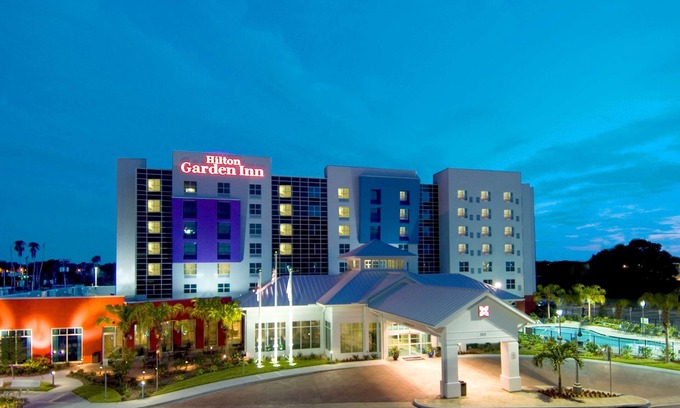 Westshore Hotel | 2 Connecting Suites at a Hotel