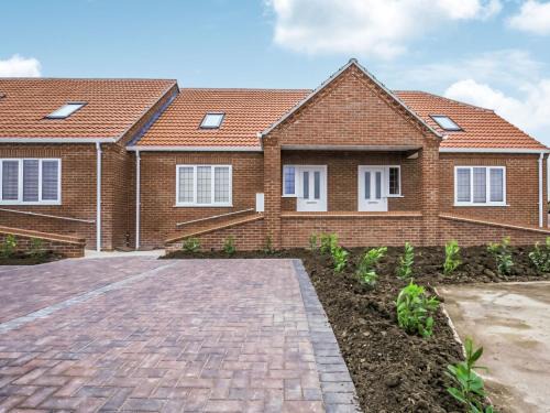 Mablethorpe and Sutton House | 2 Dawson Court - Uk33411