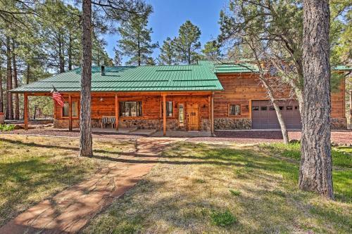 Pinetop-Lakeside House | 2 Decks and Game Room Expansive Family Cabin