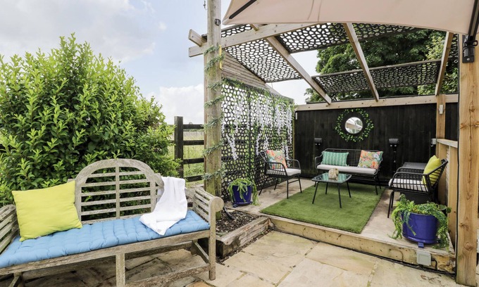 Bicester Cottage | 2 Dewars Farm Cottages