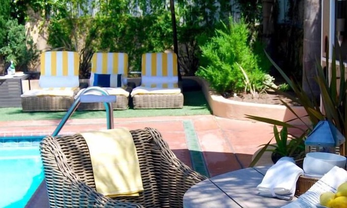 East Hollywood Hotel | 2 Kid-friendly Rooms, Minutes to Grammy Museum! Self-Parking, Swimming Pool