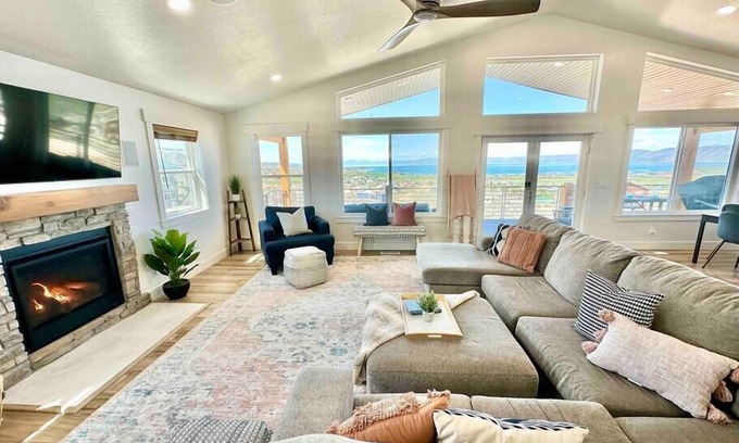 Sweetwater House | 2 Kitchen, HotTub, Game Room, Beach & Pool Access, Sleeps 22