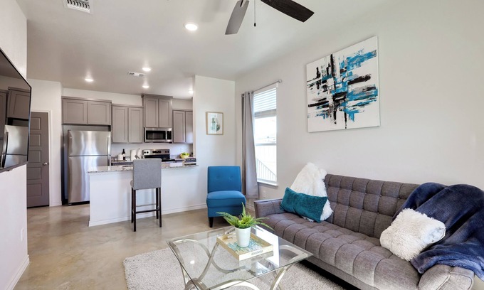 Temple House | 2 Mi to Downtown Temple: Pet-Friendly Home w/Yard