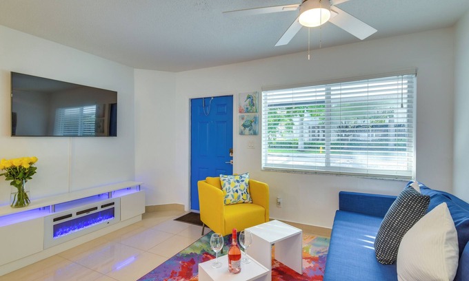 Hallandale Beach Condo | 2 Mi to Ocean: Dog-Friendly Hallandale Beach Condo