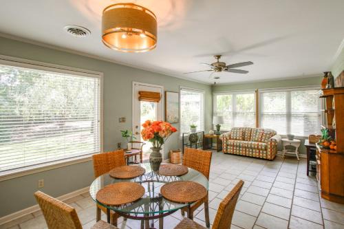 Oxford House | 2 Mi to Square, 3 Mi to Ole Miss Oxford Getaway!