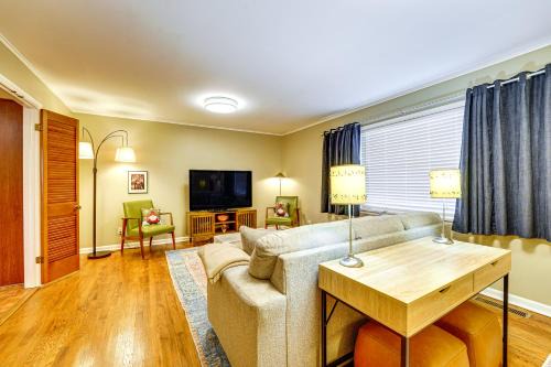 Fayetteville House | 2 Mi to U of A Centrally Located Home with Patio!