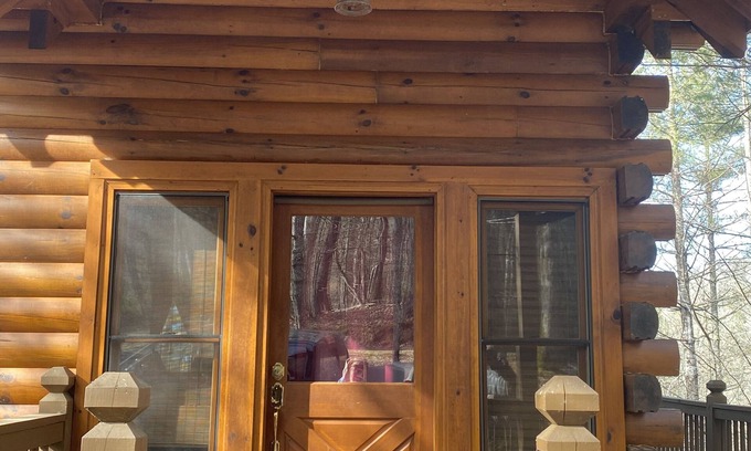 Morganton House | 2 miles from Lake Blue Ridge! 5 miles from downtown Blue Ridge. 3BR-2Ba Sleeps 8