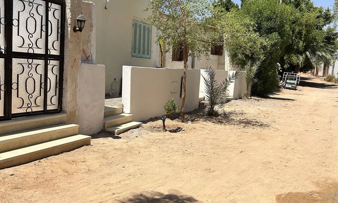 Dahab Apartment | 2 min walk to the Sea/shared garden with sky view ,Wi-Fi , pet friendly