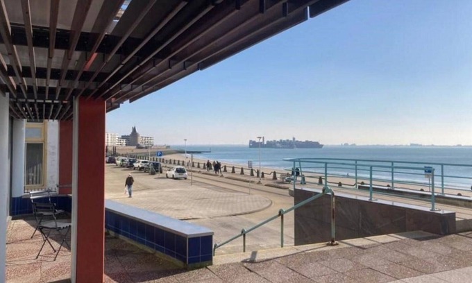 Vlissingen House | 2-Person (adult) Holiday apartment in Vlissingen on the Boulevard