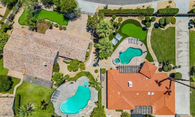 Desert Club Estates House | 2 Private Homes on Estate 11 Bdr