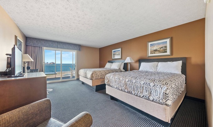 Put-in-Bay Hotel | 2 Queen Room with Lakeview Balcony