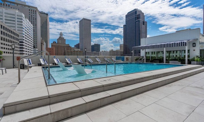 Faubourg Delassize Apartment | 2 Queens Std Room, Holiday Inn – City Views, Prime Location Downtown