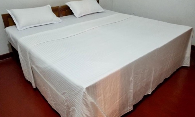 Seeduwa - Katunayake Villa | 2 room house with parking