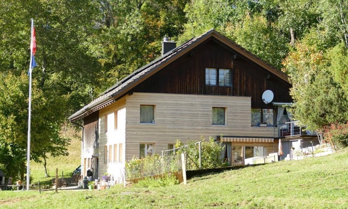 Pfaffikon District Other | 2-room studio hinderi Rossweid