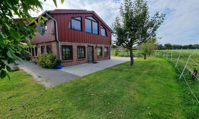Hasselberg House | 2 separate holiday apartments, one holiday home