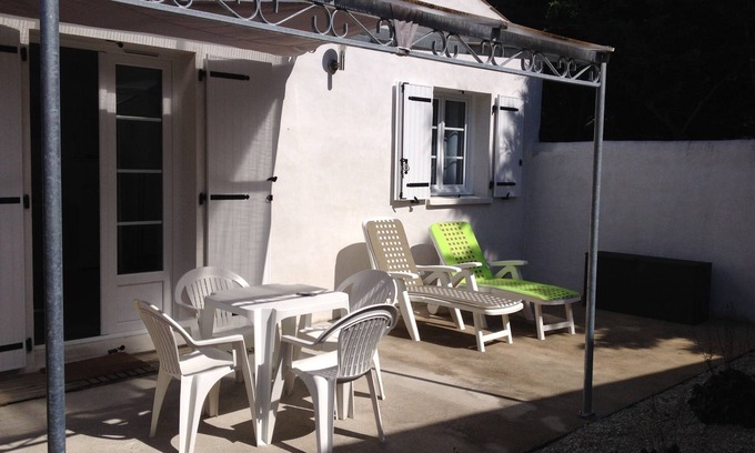 Etaules House | 2-star house in a quiet, relaxing area