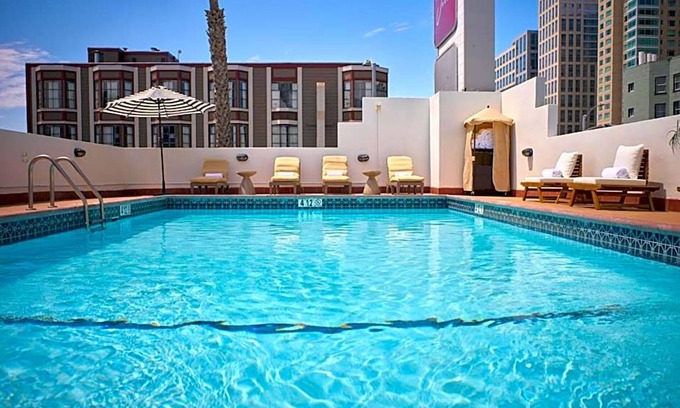 Downtown San Francisco Hotel | 2 Stylish Units with Heated Rooftop Pools, Walk to SF Attractions