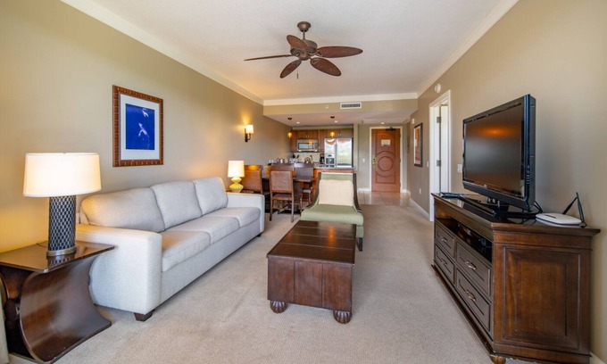 Honokowai Hotel | 2 Units, 1 Bedroom Mountain View at Honua Kai Resort & Spa