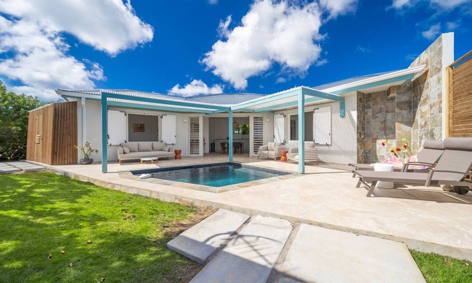 Tartane Villa | 2 Villas with 2 Swimming Pools