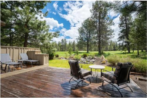 Sunriver House | 20 Red Cedar home