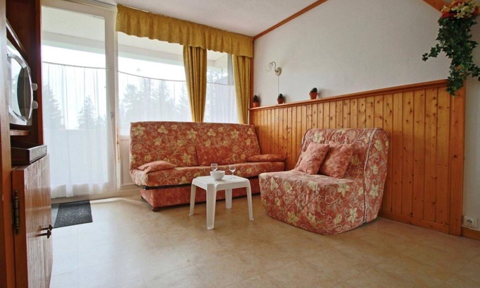 Chamrousse Apartment | 200m from ski slopes, Ground floor, balcony, tv, ski locker, 19m², Chamrousse