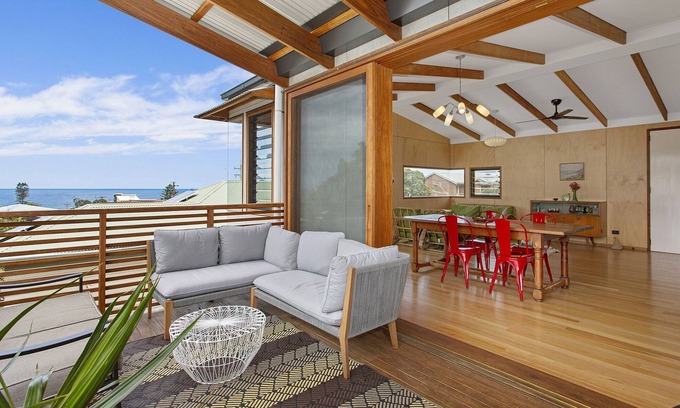 Coledale House | 200m to Coledale Beach with wheelchair access and pet friendly