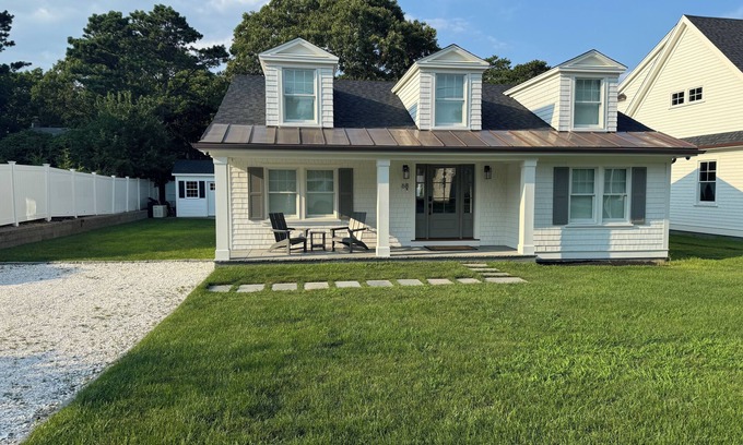 East Falmouth House | 2024 New reconstruction in Seacoast Shores Community - walk to private beach