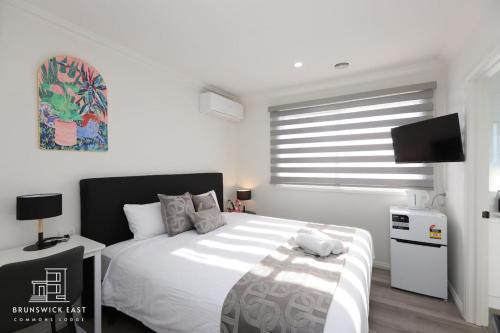 Brunswick East Hotel | 205 Modern King BR with Fast WiFi - Brunswick East