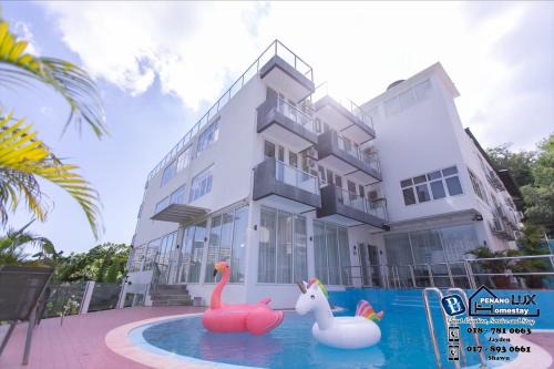 Bayan Lepas House | 20BR SwimmingPool Villa Golf View Snooker BBQ