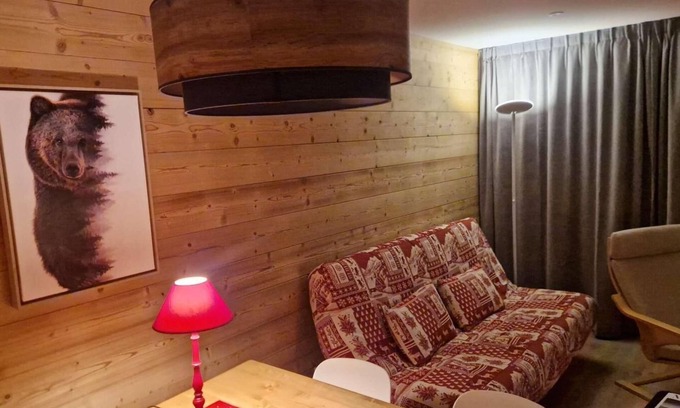 Cognet Apartment | 20m from ski slopes, 4th floor, balcony, tv, ski locker, 35m², Alpe d'Huez