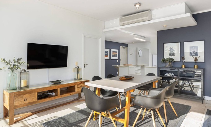 Victoria and Alfred Waterfront Apartment | 216 Harbour Bridge | Sleek and Secure Apartment