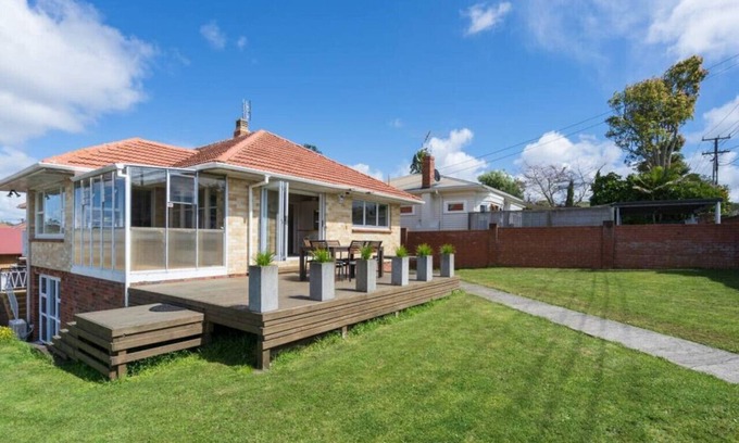 Greenlane - Ellerslie Apartment | 23 Kowhatu Road, One Tree Hill