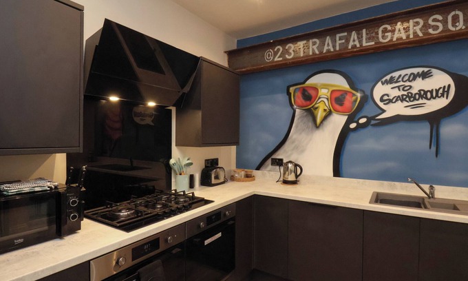 Scarborough Cottage | 23 Trafalgar Square