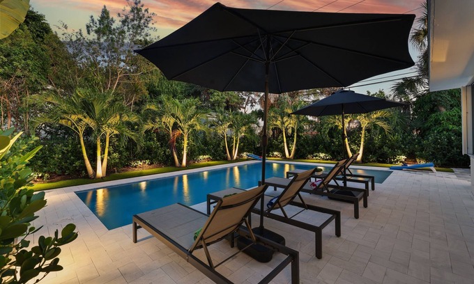 Delray Beach House | 230 Luxury 4BR Delray Villa: Heated Pool, Hot Tub, Ping-Pong & Screen Porch, FUN